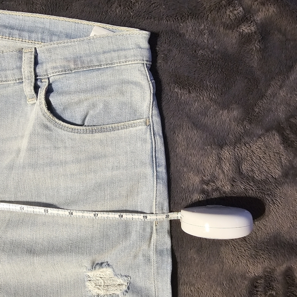 Hudson Jeans | NWOT | Natalie Mid Rise Crop Light Wash Distressed | Size 30 New - Picture 6 of 8